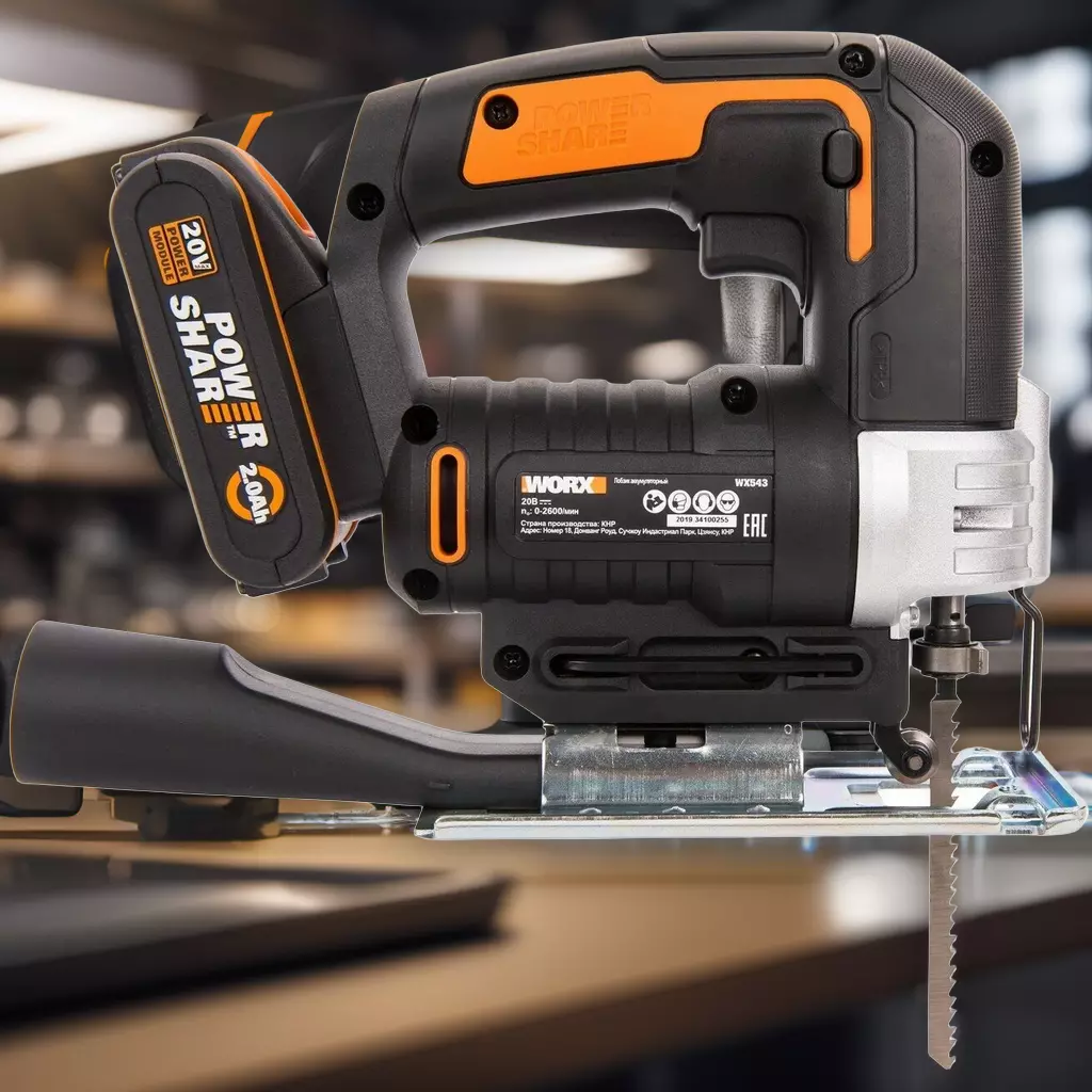 Лобзик аккумуляторный WORX WX543