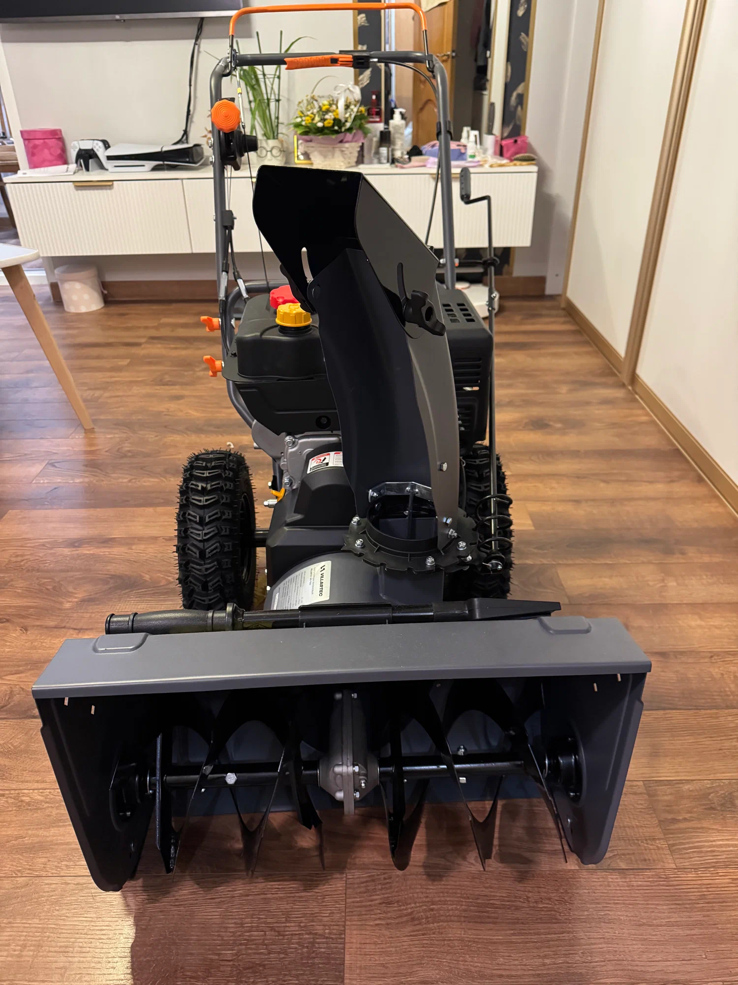 Снегоуборщик бензиновый самоходный VILLARTEC WB1070E — фото покупателя